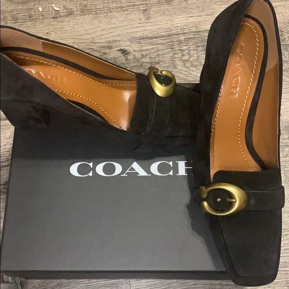 Never worn Coach Suede Pumps!